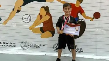 Cizreli Masa Tenisi Sporcuları Nevşehir Şampiyonasında Altın ve Gümüş Madalya Kazandı