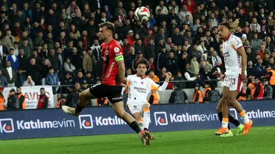 Yunus Akgün'ün 6. golü maçta kaydedildi