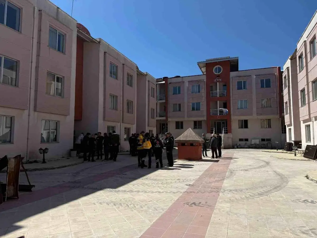Muğla’da genç teğmenin evinde olay yeri fotoğrafı