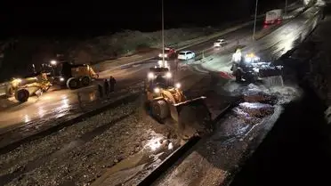Adıyaman’da Şiddetli Sağanak Sonrası Mersin Caddesi Heyelanla Kapandı