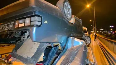 Antalya’da Takla Atan Araçta Şaşırtıcı Mucize: İki Yolcu Kanamasız Kurtuldu