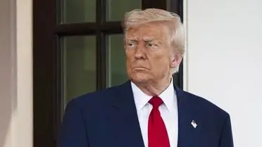 Trump, İran’a Ait Kargo Gemisini Deniz Ablukasında Vurduğunu Duyurdu