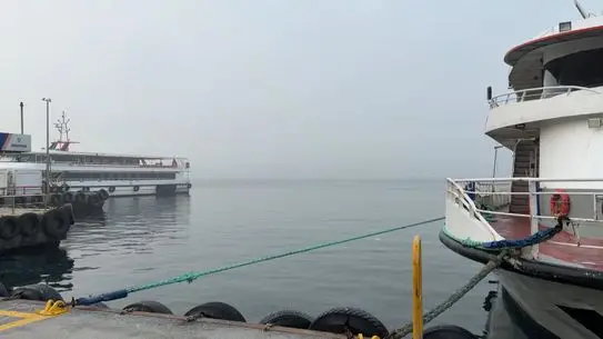 İstanbul Boğazı'nda Yoğun Sis Gemi Trafiğini Durdurdu