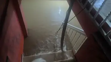 Midyat’ta Şiddetli Yağışlar Sokakları ve Evleri Sular Altına Sürükledi