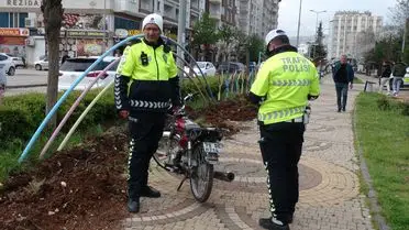 Kilis'te Motosiklet Çarpması: Baba ve Yenidoğan Hastaneye Alındı