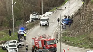 Uludere'de Kamyonet Kazası: İki Yaralı