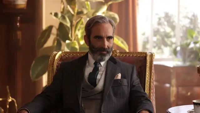 Delikanlı setinden bir kare