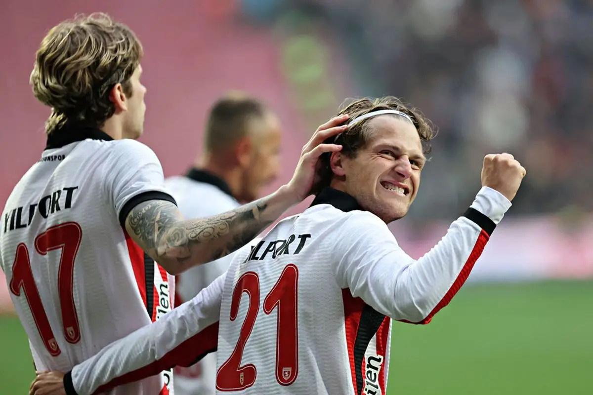 Samsunspor, Beşiktaş'ı 5 Dakikada Şok Etti: 30. Hafta Maçının Detayları