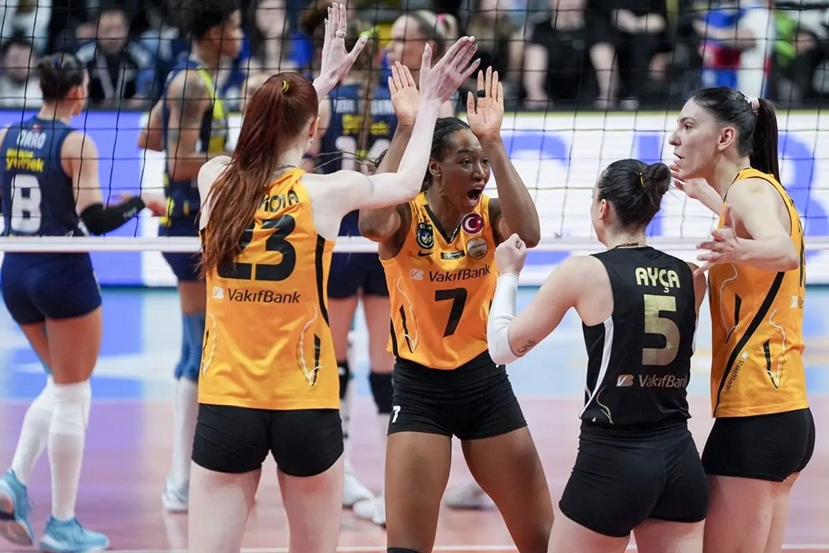 VakifBank, Sultanlar Ligi Play‑off Finalinde Şampiyonluğunu Kaptı