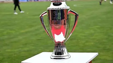 Kütahyaspor şampiyonluk kupasını kutluyor