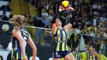 V. Bank, Vodafone Sultanlar Ligi Finalinde Fenerbahçe'yi 3-1 Mağlup Ederek Şampiyonluğa Ulaştı