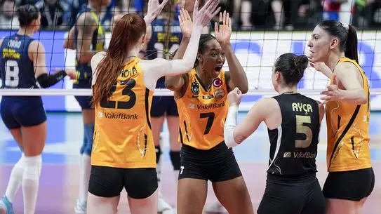 VakifBank, Sultanlar Ligi Play‑off Finalinde Şampiyonluğunu Kaptı