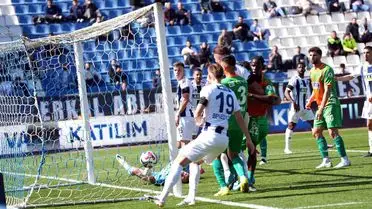 Kasımpaşa, Alanyaspor'u 1-0 Mağlup Etti: 30. Hafta Süper Lig Mücadelesi