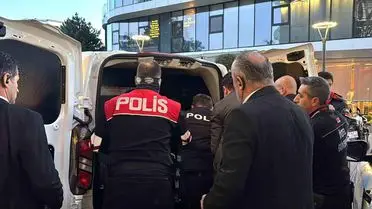 Bolu AVM'de Rahatsızlık Yaratan Şahıs Gözaltına Alındı