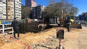 Kadıköy'de Fenerbahçe Stadyumu Yakınlarındaki Duvar Çöküşü Şok Yarattı