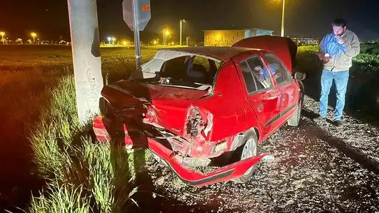 Muratlı'da İki Araç Çarpıştı: İki Sürücü Hastaneye Sevk Edildi