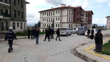 Malatya’da Apartman Yangını: Duman Zehirlenmesi Yaşayan 3 Kişi Hastaneye Sevk Edildi