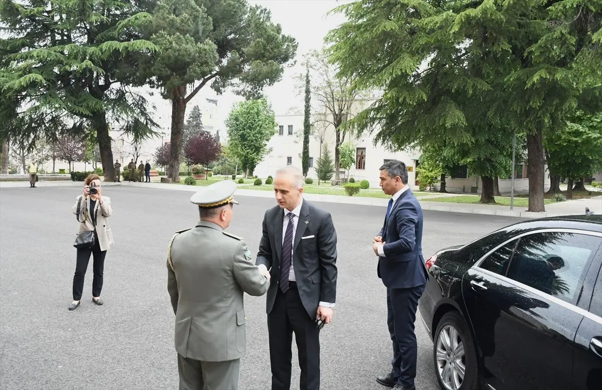 TİKA, Arnavutluk Silahlı Kuvvetler Akademisi'nde Modern Dil Laboratuvarı Açtı
