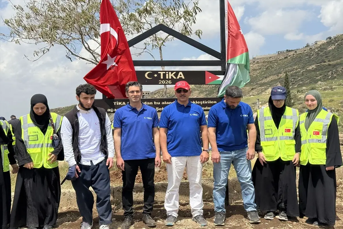 TİKA, Ürdün'ün Salt Şehrinde 300 Türk Şehidine Saygı Duruşu Olarak Zeytin Fidanları Dikti