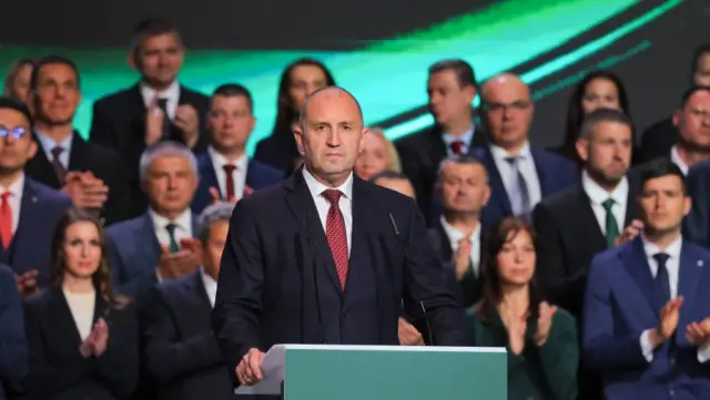 Rumen Radev konuşma yapıyor