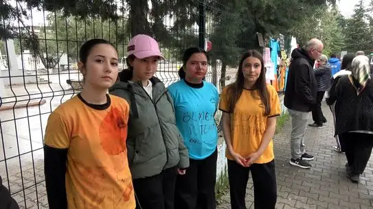 Saldırganın sınıf arkadaşlarıyla fotoğrafı