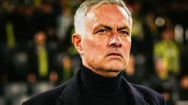 Mourinho'nun 90+3 Dakikası: Benfica, Sporting'i Son Dakikada Yenerek Şampiyonluk Yolunda Önemli Adım Attı
