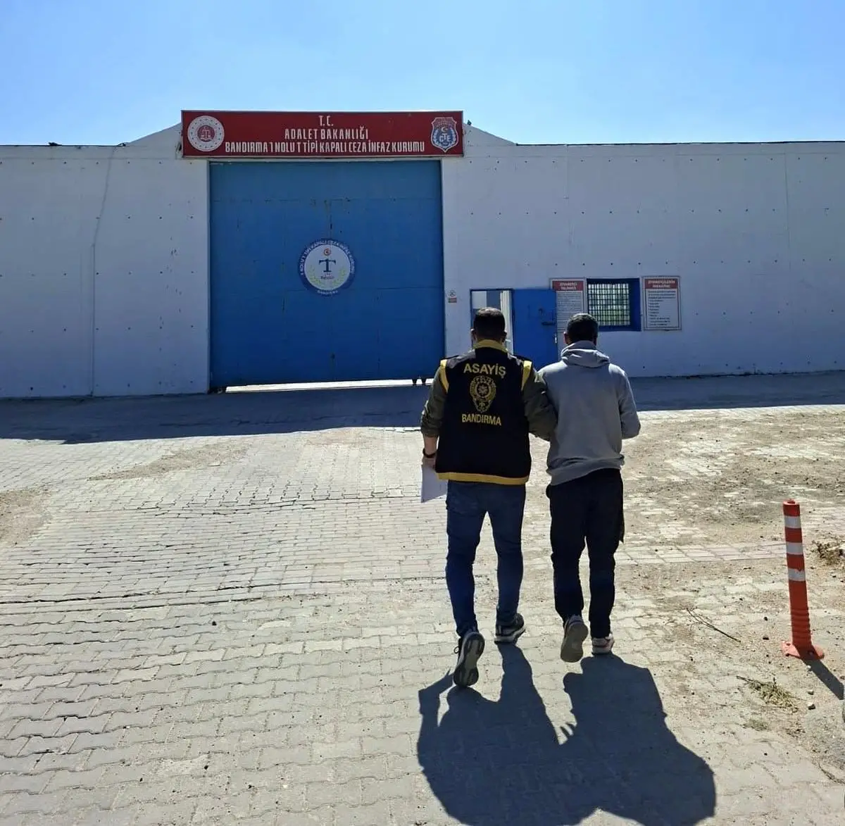 Bandırma’da 31 Yıl Hapis Cezalı Aranan Şahıs Yakalandı