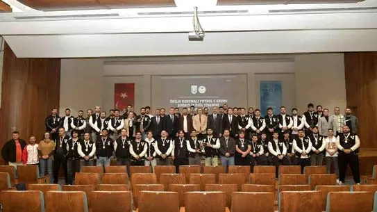 MSKÜ Korumalı Futbol Takımı Süper Lig'e Yükseliyor: Şampiyonluk Kutlamaları