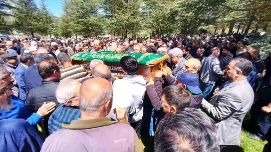 Denizli Çameli'de Hafriyat Kamyonu Kazasında Sürücü Hayatını Kaybetti