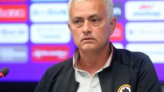 Mourinho, Real Madrid ve Juventus Söylentilerini Reddi Ederek Benfica Hedefini Vurguladı
