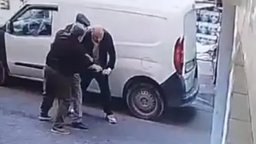 Bayrampaşa’da Eski Çalışanlar Açtığı İş Yerinde Silahlı Çatışma: İş Görüşmesine Gelen Kişi Yaralandı