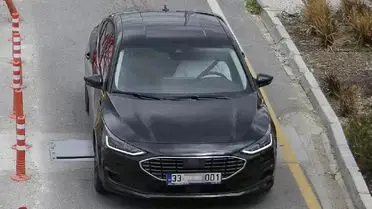 Mersin Yenişehir Belediyesi'nde KHK ile ihraç edilen kişiye araç ve ödeme skandalı ortaya çıktı