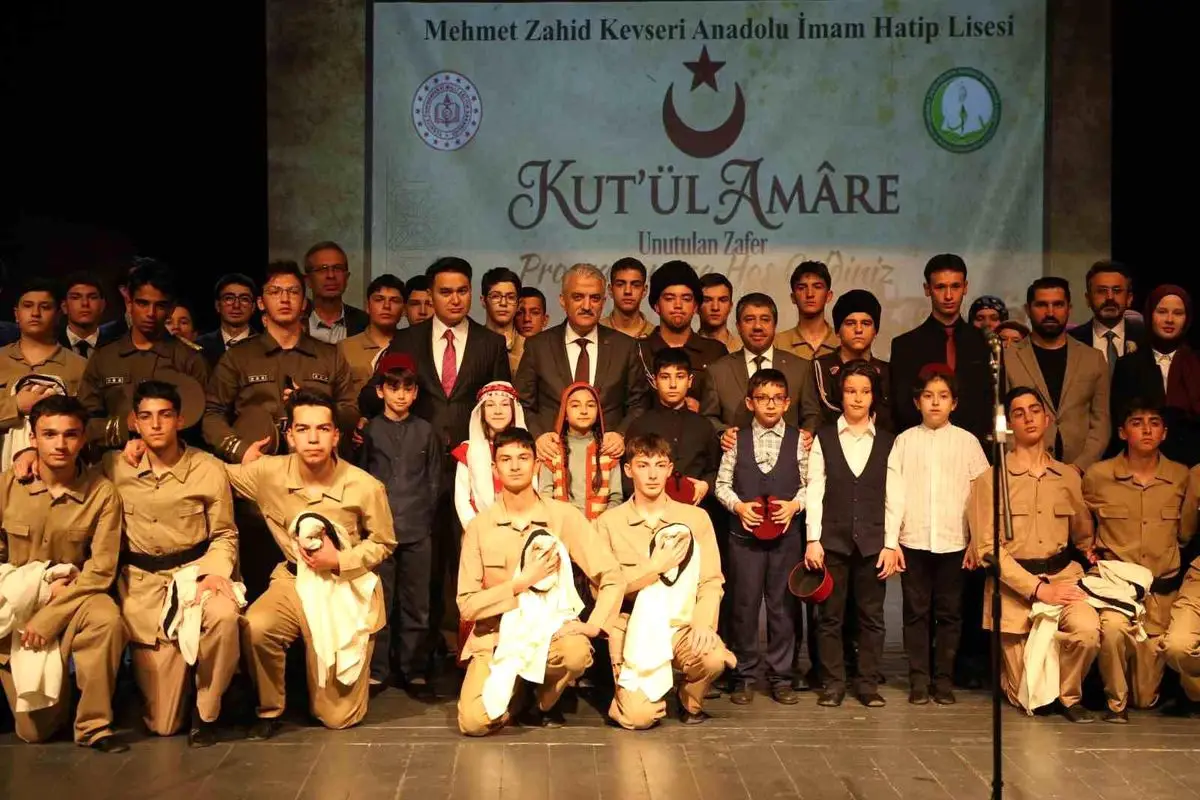 Düzce Mehmet Zahid Kevseri Anadolu İmam Hatip Lisesi'nden 'Kut'ül Amare' Gösterisi Büyük İlgi Topladı