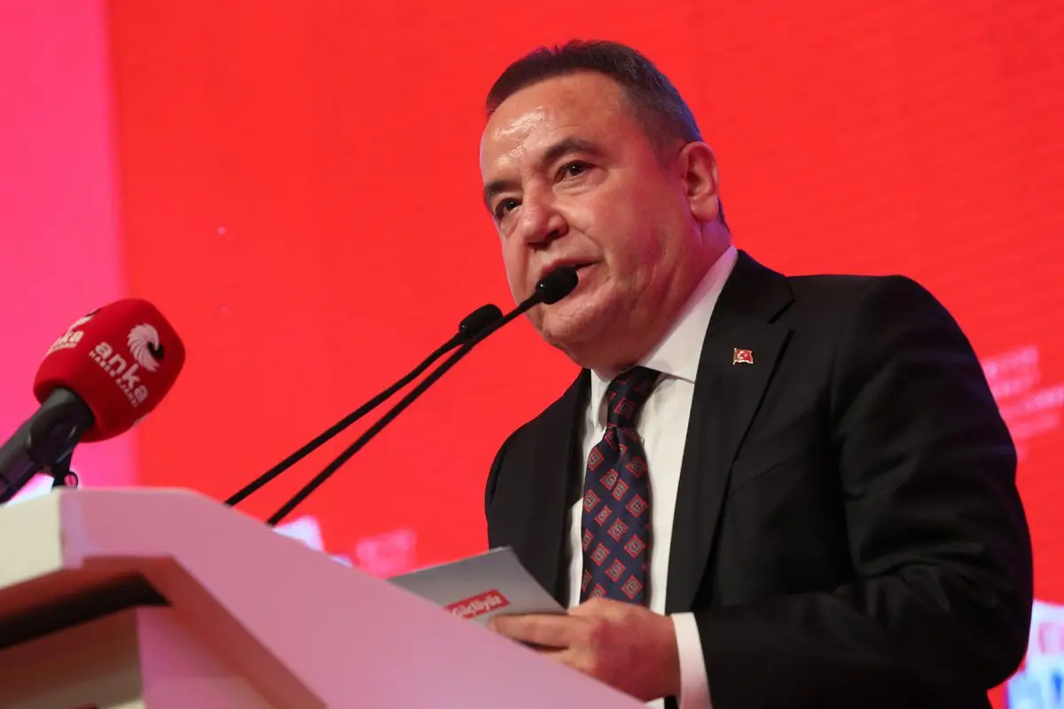 Muhittin Böcek ve ailesi