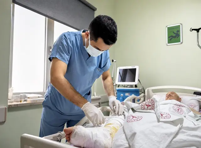 Diz yarası ve şişlik