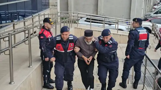 Savcı, Eşini ve Kayınvalidesini Av Tüfeğiyle Öldüren Sanık İçin 2 Kez Ağırlaştırılmış Müebbet Talep Etti