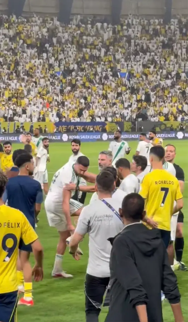 Maç sonrası tribünlerdeki tepkiler