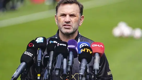 Okan Buruk'tan Galatasaray'a Yeni Sözleşme ve Transfer Sürprizleri Açıklaması