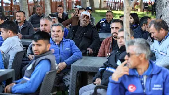 Çameli Belediyesi, 1 Mayıs Emek ve Dayanışma Günü’nü Aile Çay Bahçesi’nde Kutladı