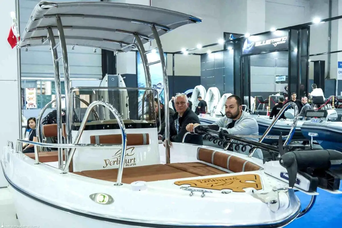 İzmir'de MAST Boat Show Coşku Yaşıyor: Ziyaretçi Akını ve Yeni Trendler