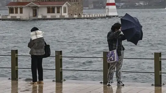 Meteoroloji Uyardı: Önümüzdeki 4 Gün Sürecek Yoğun Yağışlar ve Kar Uyarısı