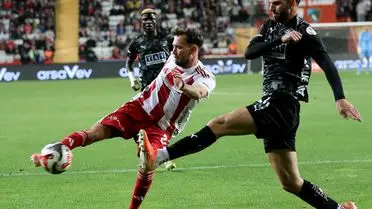Akdeniz Derbisinde Gol Kıran Yok: Antalyaspor ve Alanyaspor 0-0 Beraberlik Aldı
