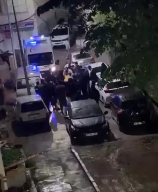 Polis ekiplerinin olay yerinde inceleme yapması