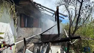 Vezirköprü'de Şiddetli Ev Yangını: Bir Ev Kullanılamaz Hale Geldi