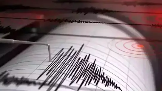 Samar Adası'nda 6.0 Şiddetindeki Deprem Canlı Yayında Takip Ediliyor