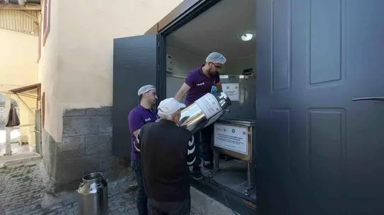 İspir'de Yeni Süt Üretim Projesi Çiftçilerin Gelirini Katlıyor