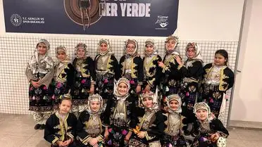 Kütahya Belediyespor Halk Oyunları Takımları İzmir'de Çifte Şampiyonlukla Göz Doldurdu