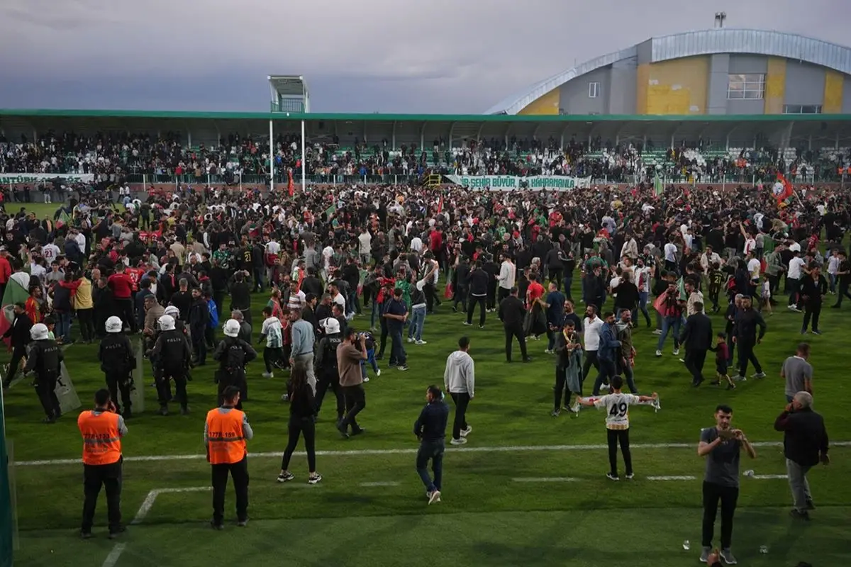 Amedspor Süper Lig’e Yükseldi: Dev Kulübün Tebrikleri ve Trabzonspor’un Sessizliği