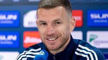 40 Yaşındaki Edin Džeko, Schalke 04'te 6 Gol ve 3 Asistle Bundesliga Yükselişinde Öncü