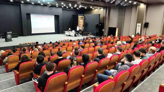 İlkadım’da Dijital Dönüşüm Hız Kazanıyor: Yeni Altyapı ve Eğitim Programları